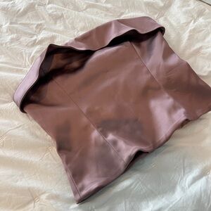 Aritzia Shimmer Satin Bustier
Strapless satin bustier top